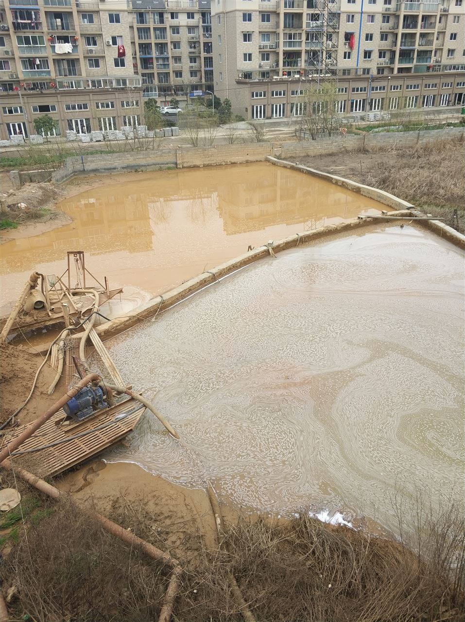 高台沉淀池淤泥清理-厂区废水池淤泥清淤