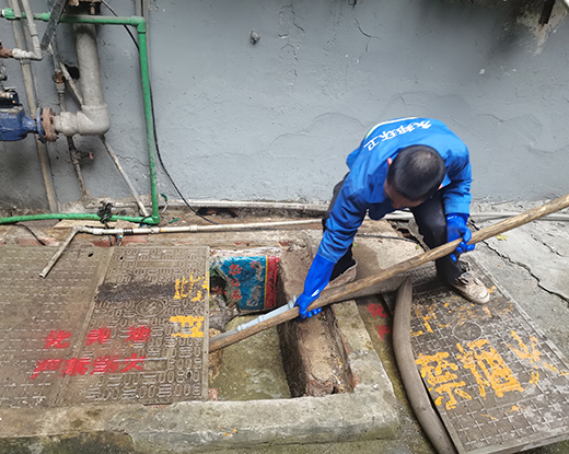 高台清掏化粪池